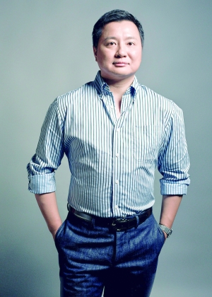 21岁,周航大学刚毕业,随即就开始创业.