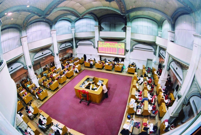 上海证券交易所成立大会1999年,《中华人民共和国证券法》正式实施